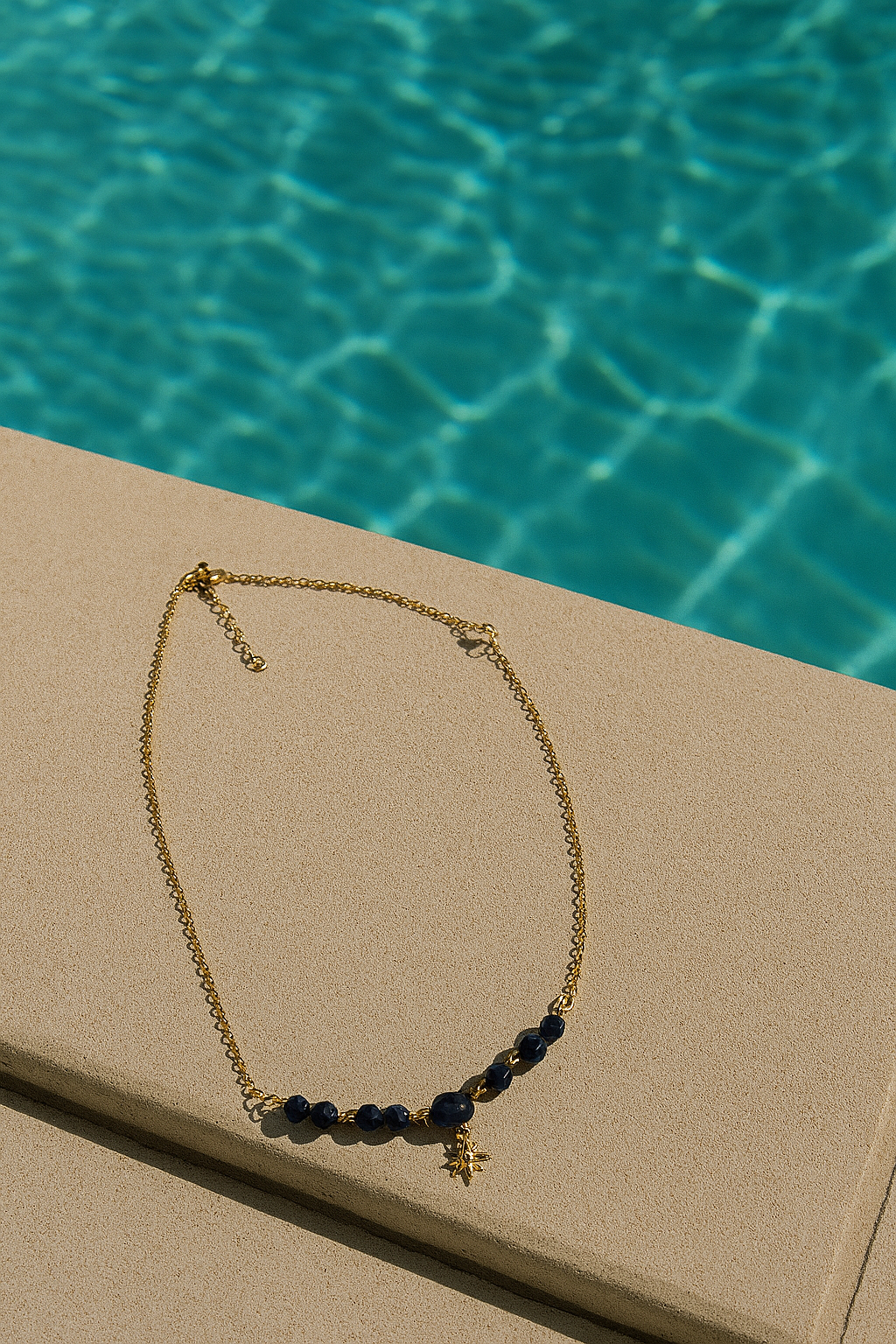 Collier étoile nocturne 