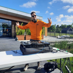 DJ Layonais verzorgde de muziek
