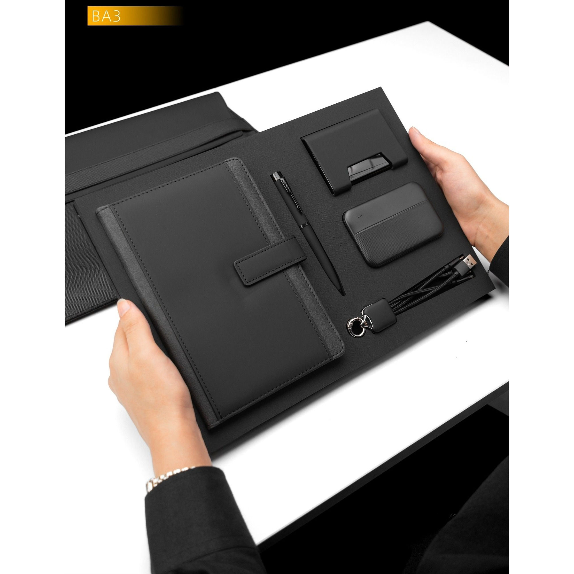 BA3 -- Business Laptop Gift Set