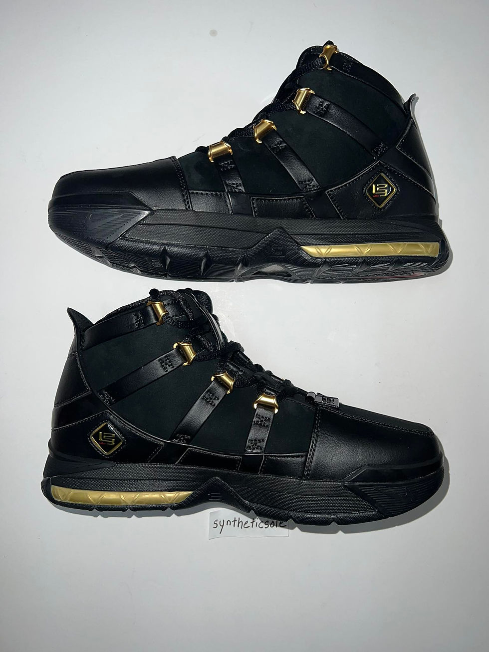 Thumbnail: Nike LeBron 3 Black Gold US9