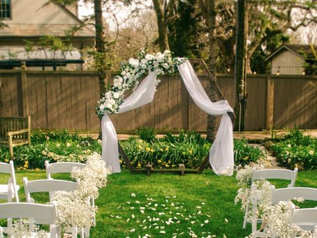 Micro-Weddings in Central Ohio: Real Cost, Guest Count & Decor Guide