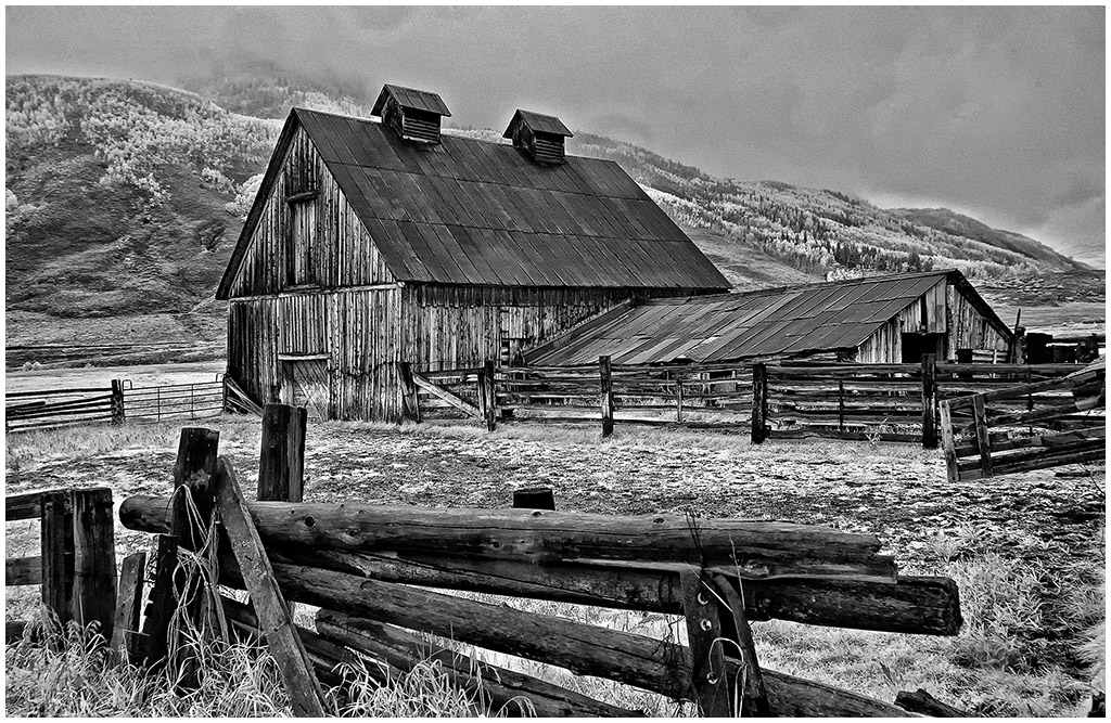Old Rustic Barn