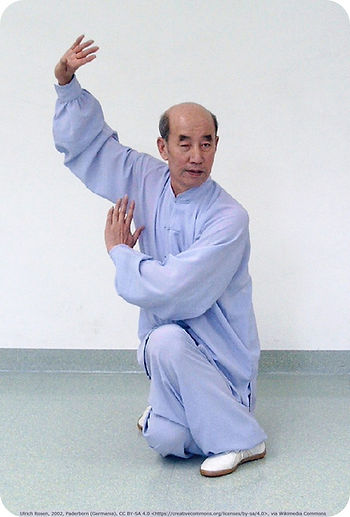 Zhang_Guangde-daoyin 3_edited.jpg