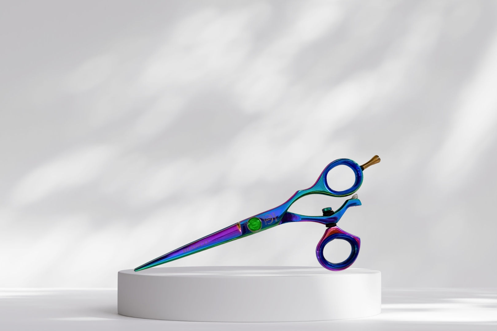 Bianco 6.5" Purple Titanium Shear with Swivel Thumb – Precision Cutting Scissors Bianco Instruments