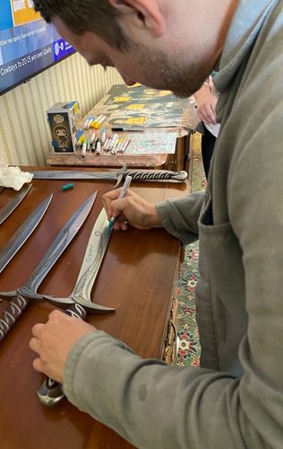 ELIJAH WOOD Officially Licensed SIGNED STING Sword & Display Frodo