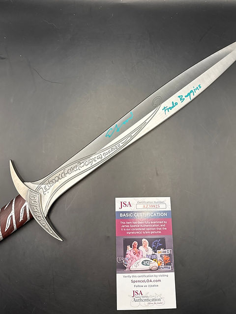 ELIJAH WOOD Officially Licensed SIGNED STING Sword & Display Frodo