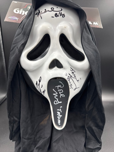 Scream 96' Cast Signed Fun World Ghostface Mask | Stilt's Collectibles