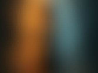 Une femme aux poignets enchaînés, tiraillée entre la chaleur du feu et la froideur de l'eau, représentant le conflit énergétique intérieur causé par les croyances limitantes