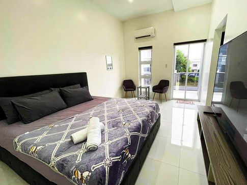 LUXURY VILLA 1_0005_Room 1 - a.jpg