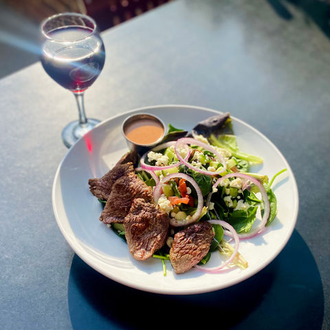 Doherty's Irish Pub & Restaurant Steak & Feta Salad
Beef tenderloin medallions served over spring mix with feta cheese, red onion, cucumber, tomato & our Bloody Mary vinaigrette.