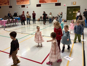 Schreiber Public Library Hosts Annual Cake Walk