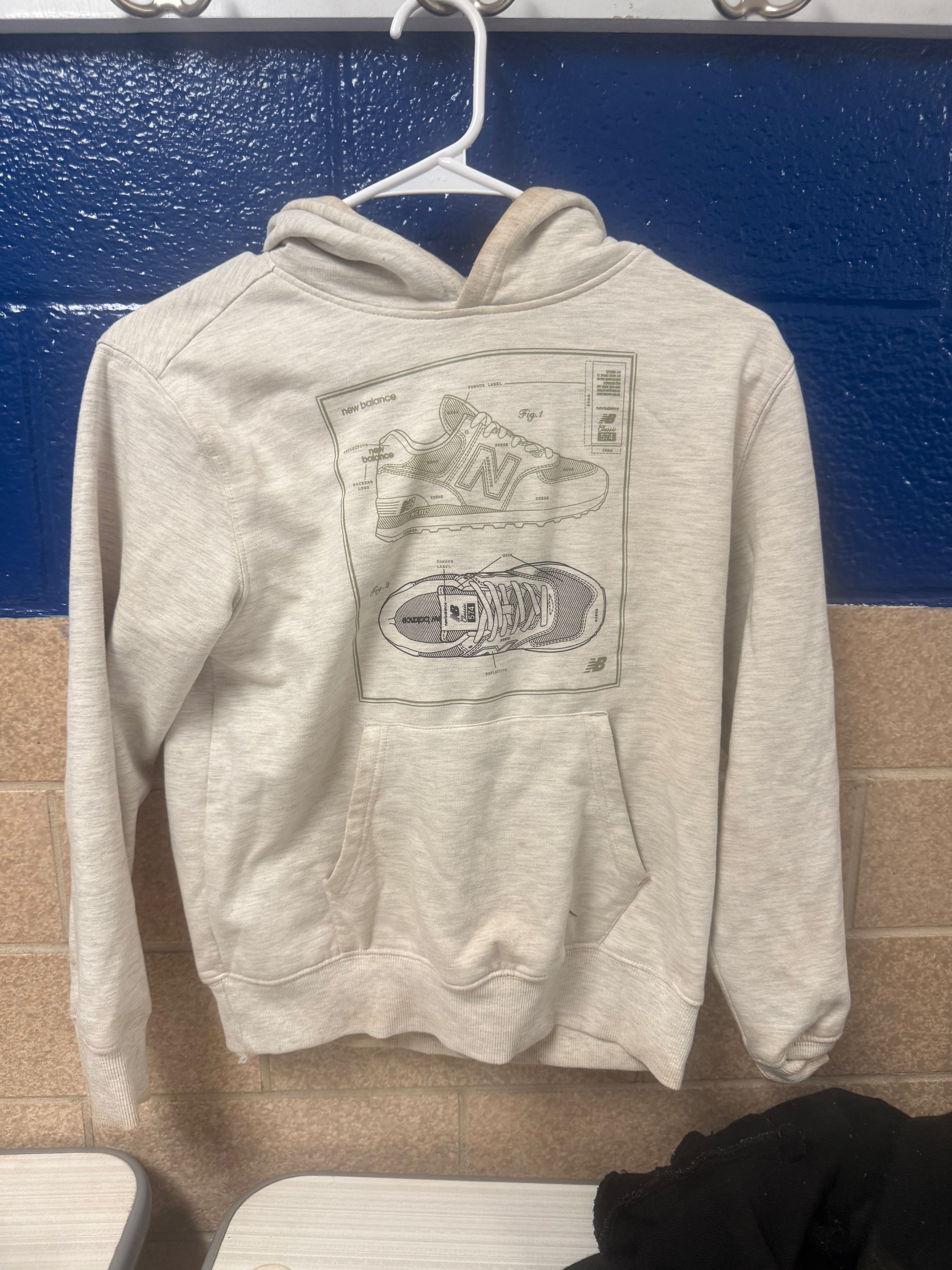 Gray New Balance Hoodie - Size M (10/12)