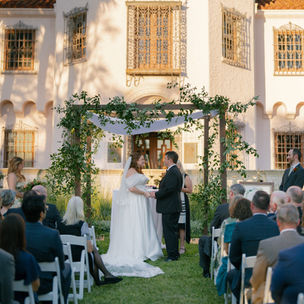 chuppah ceremony arch for a outdoor wedding at the mcnay art museum in san antonio tx