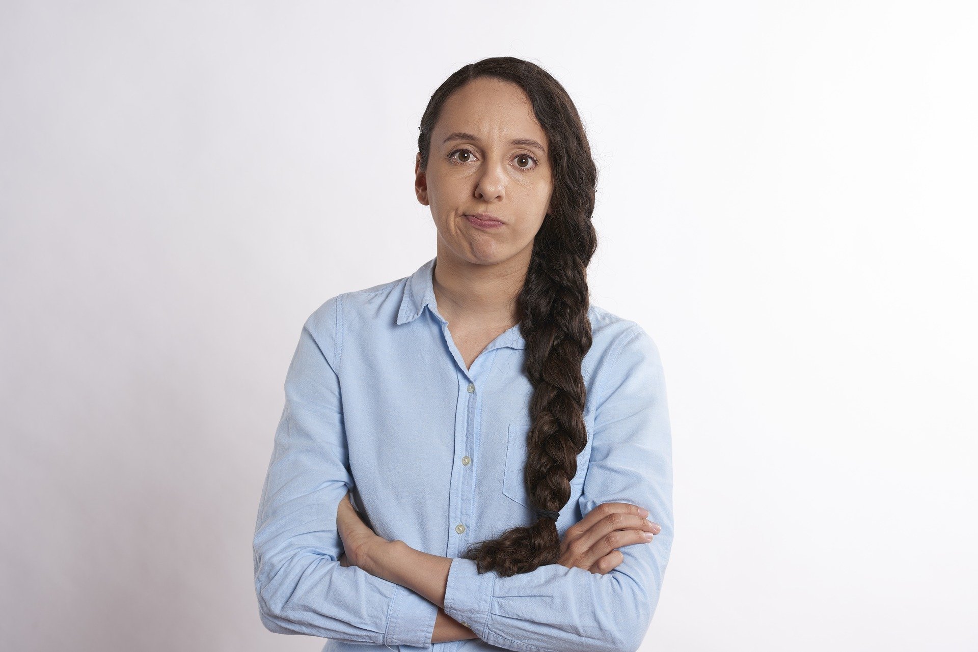 את מדברת בשני קולות