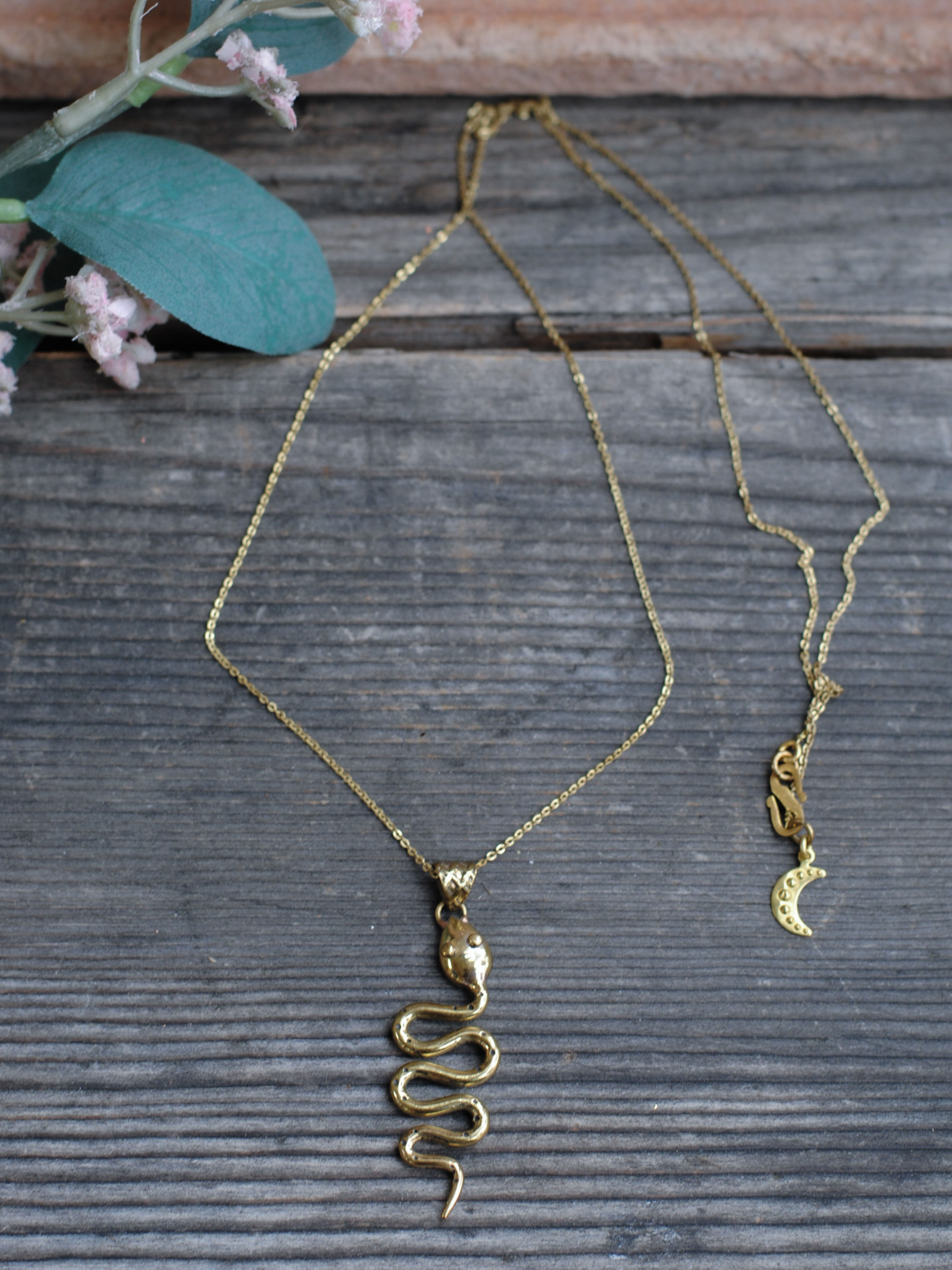 Schlangen Kette lang