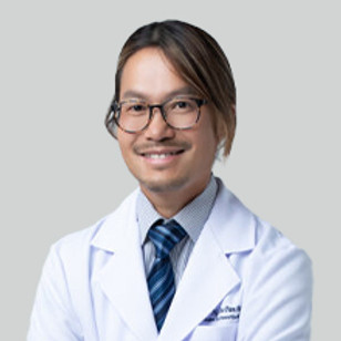 Dr. NG Siu Pan, Ben吳少彬醫生-普通科.jpg