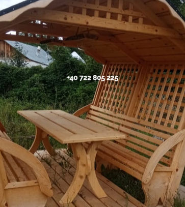 Foisor cu banca si masa  facut din lemn masiv la comanda