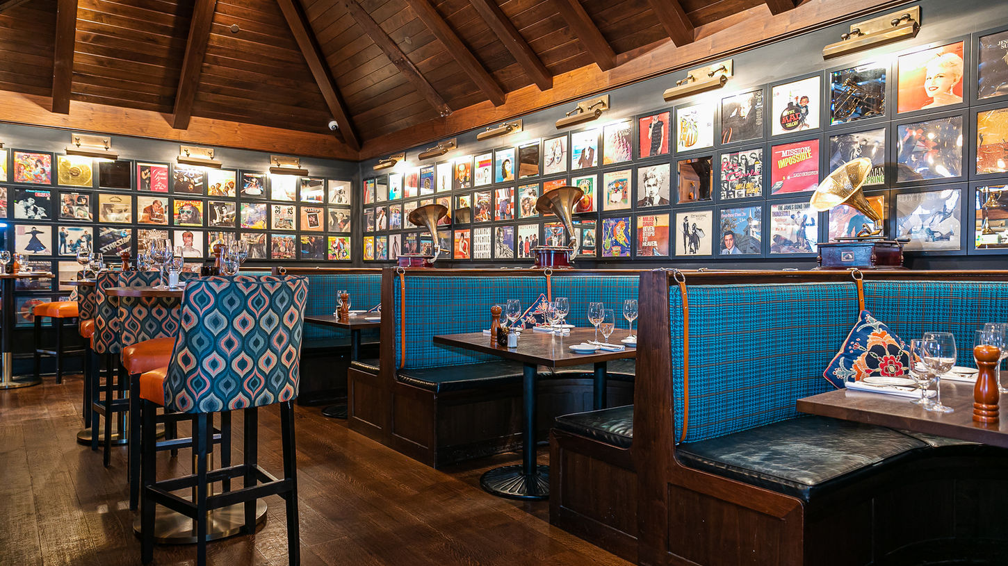 Photo Source: Autograph Brasserie (Wayne, PA), https://www.autographbrasserie.com/