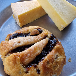 Eccles Cake with Cheese