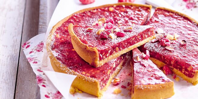 A pink Tarte à praline