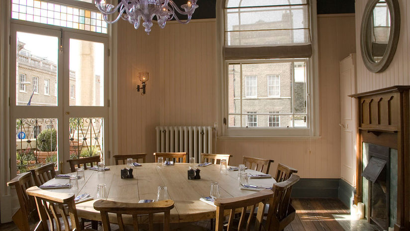 Jamie Oliver Cambridge_Ian Haigh_Martin Brudnizki_01.jpg