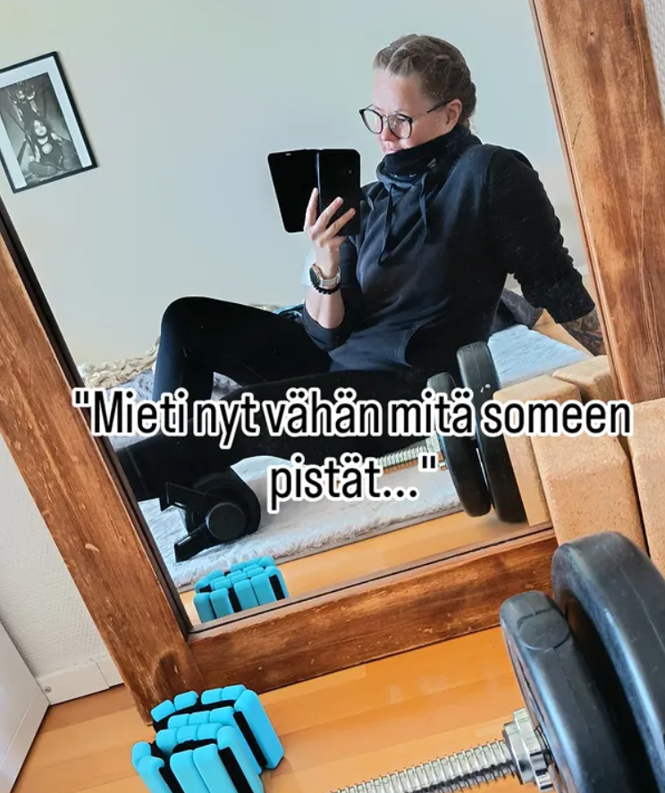 "Mieti nyt vähän mitä someen pistät..."