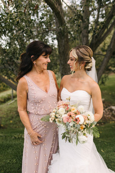 Mother Daughter Rose White Wedding Pose