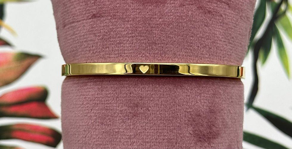 Thumbnail: gold heart bangle