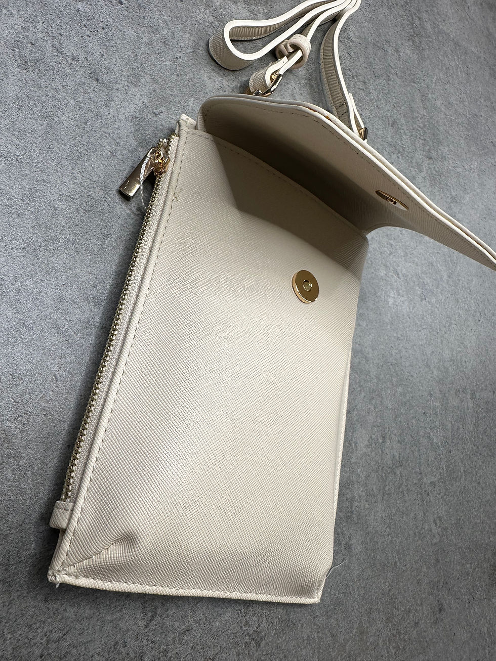Thumbnail: leopard star phone carry case - tan
