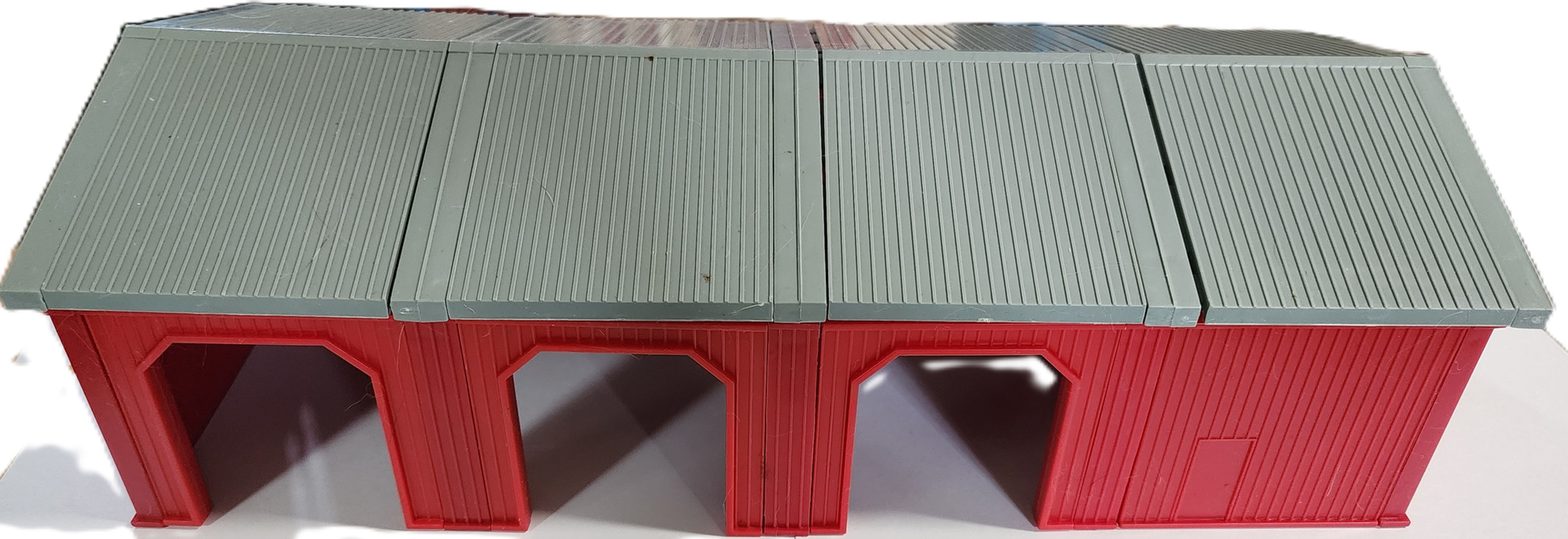 1/64 Ertl Red Beef Cattle Shed