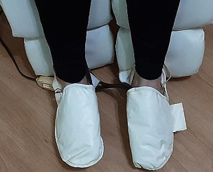 pedicure-hot-oil-booties