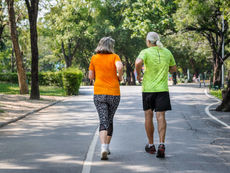 Caminhar 30 minutos por dia transforma a saúde física e mental