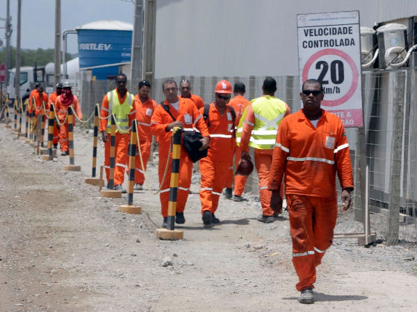 Mercado de trabalho na Bahia atinge marca histórica de 3 milhões de vínculos em 2025