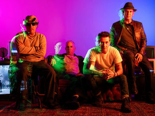 Capital Inicial celebra 25 anos do Acústico MTV no Armazém Convention
