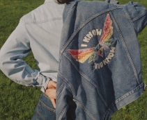 Levi's® celebra o orgulho queer com nova coleção