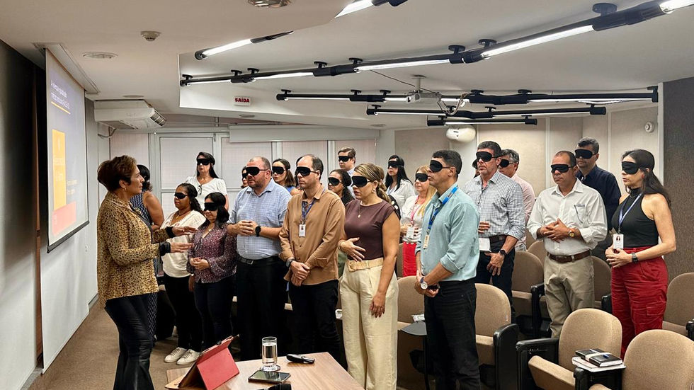 Servidores da Saeb apreendem técnicas de respiração, ritmo, articulação e conexão da voz