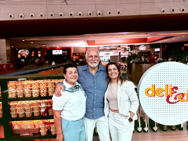 Maria de Fátima Moraes (diretora de produção ), Mário Pithon (founder) e Daniela Biscarde (CEO). Fotos: Rodrigo Ribeiro.