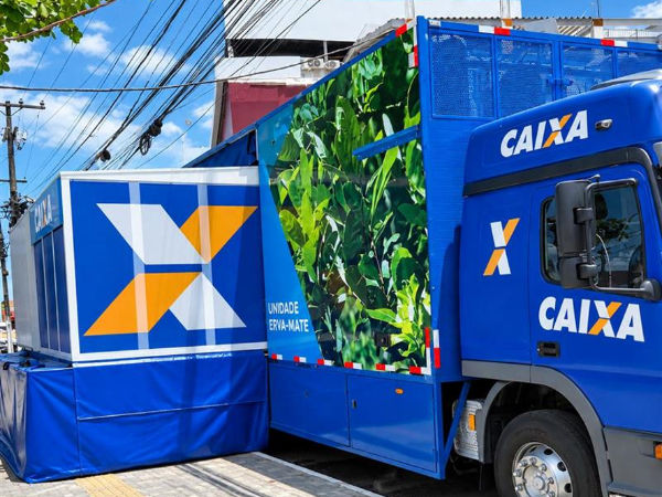 Santo Antônio de Jesus recebe Caminhão Caixa para renegociação de dívidas
