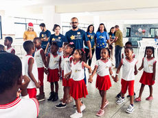 Natal Lumen beneficiará 150 crianças com brinquedo novo, cesta básica e kit de higiene pessoal