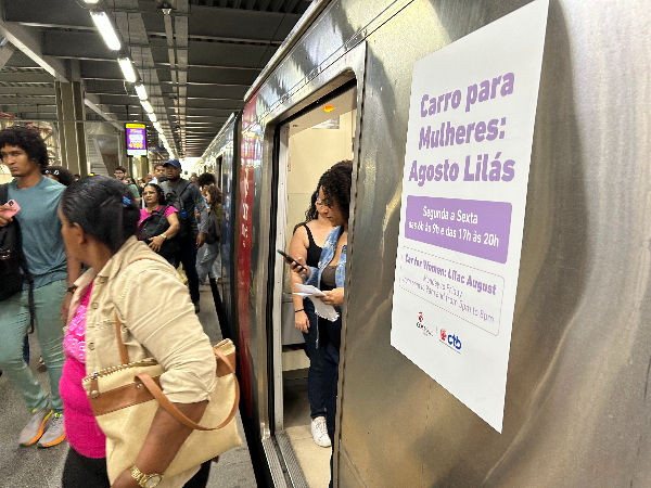 Agosto Lilás: Metrô Bahia oferece serviços de acolhimento, orientação e prevenção à violência contra a mulher