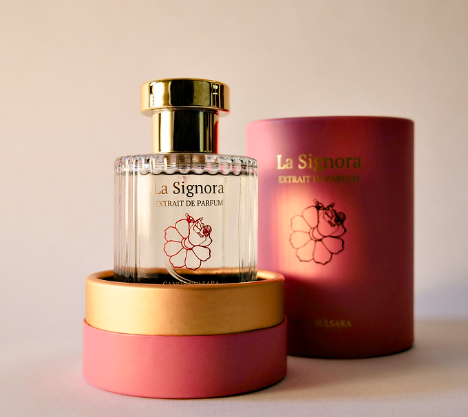 La Signora extrait de parfum bottle and box
