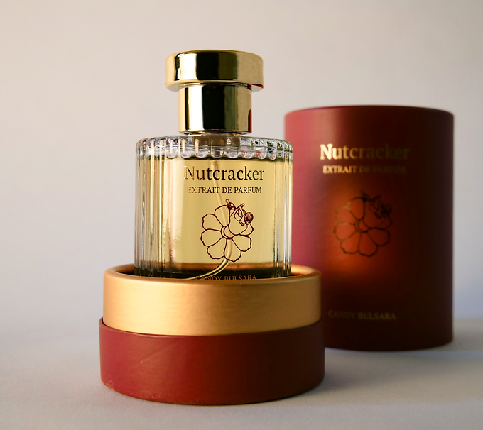 nutcracker extrait de parfum bottle and box