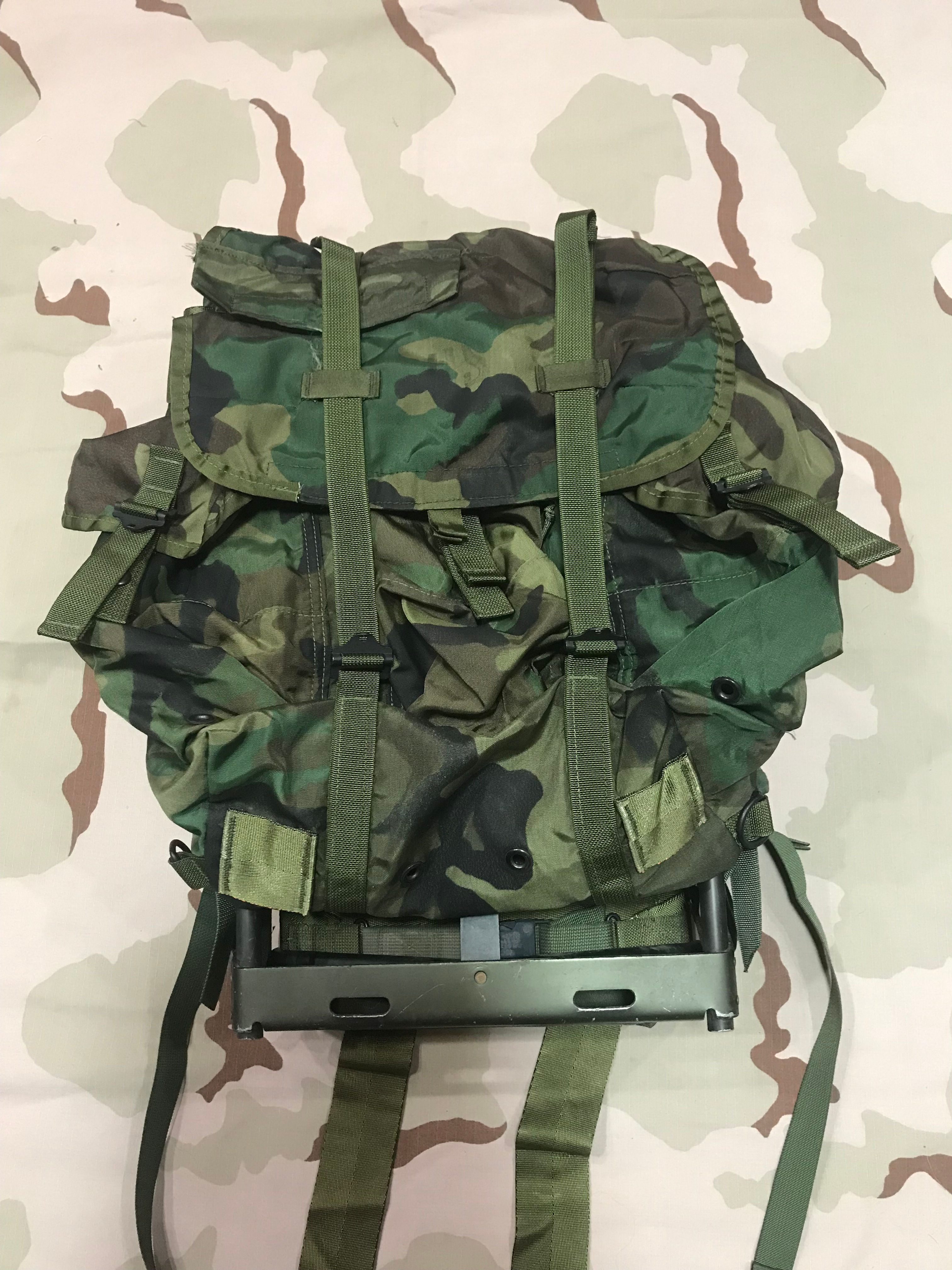 US GI LC-2 Radio Equipment ALICE Pack - Woodland Camo
