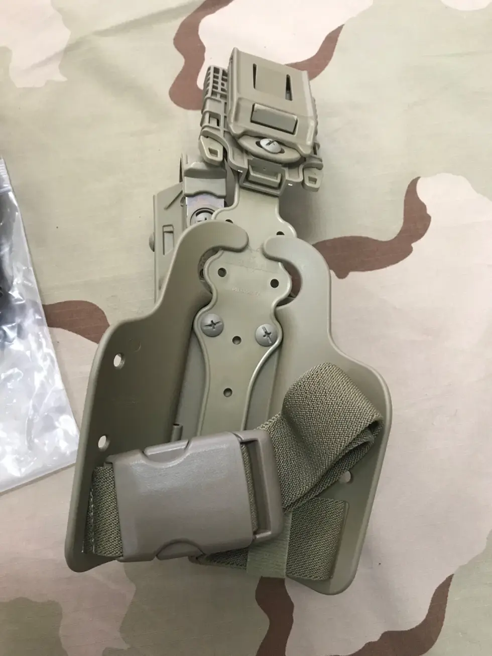 Thumbnail: Safariland Sig Sauer P320 Right Hand M17 Holster
