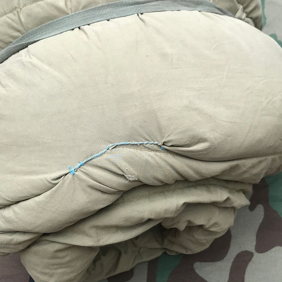 50s 米軍実物 SLEEPING BAG MOUNTAIN M–1949 羽毛 Sleeping Bag Mountain M-1949 – Bradley's Surplus