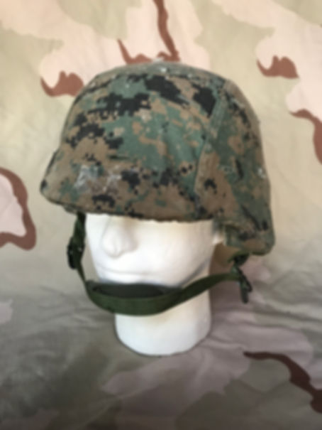 USMC Kevlar PASGT Combat Helmet : Medium (Reversible Cover)