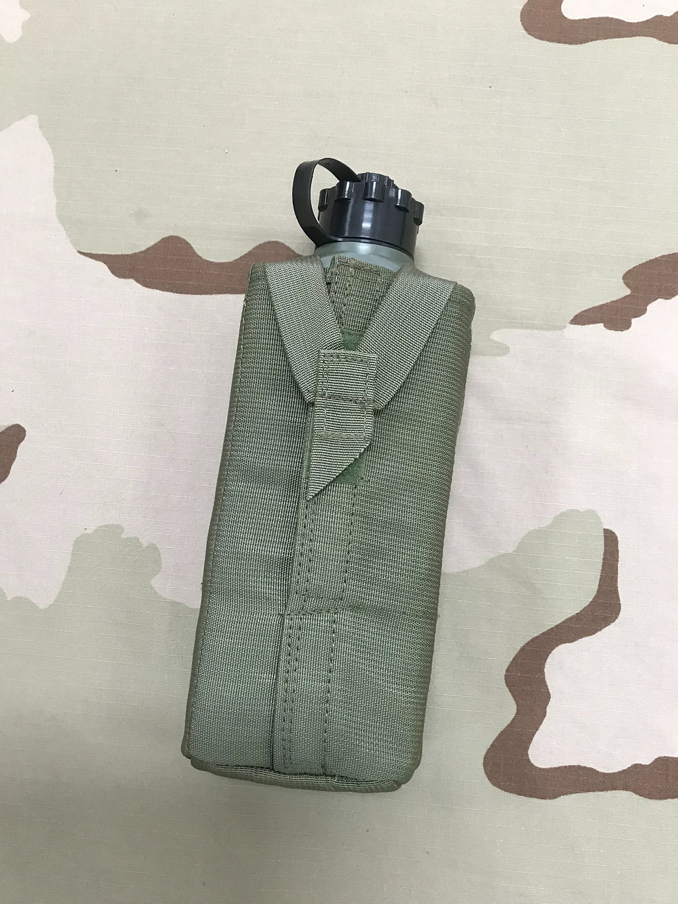 Thumbnail: Israeli Canteen w./ Nylon Cover - 1 Liter