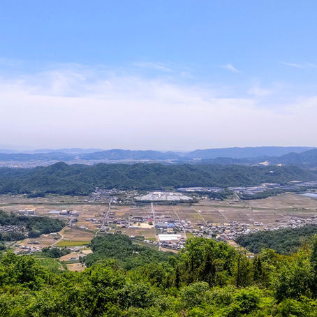 山城と古墳の里山でミニ縦走