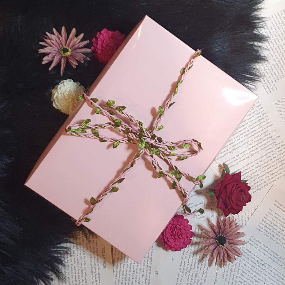 Thumbnail: Reading Journal Gift Box
