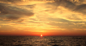 Perfect sunset over the Gulf on Sunset Cruise, St Pete